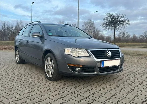 częstochowa Volkswagen Passat cena 16900 przebieg: 183000, rok produkcji 2006 z Częstochowa